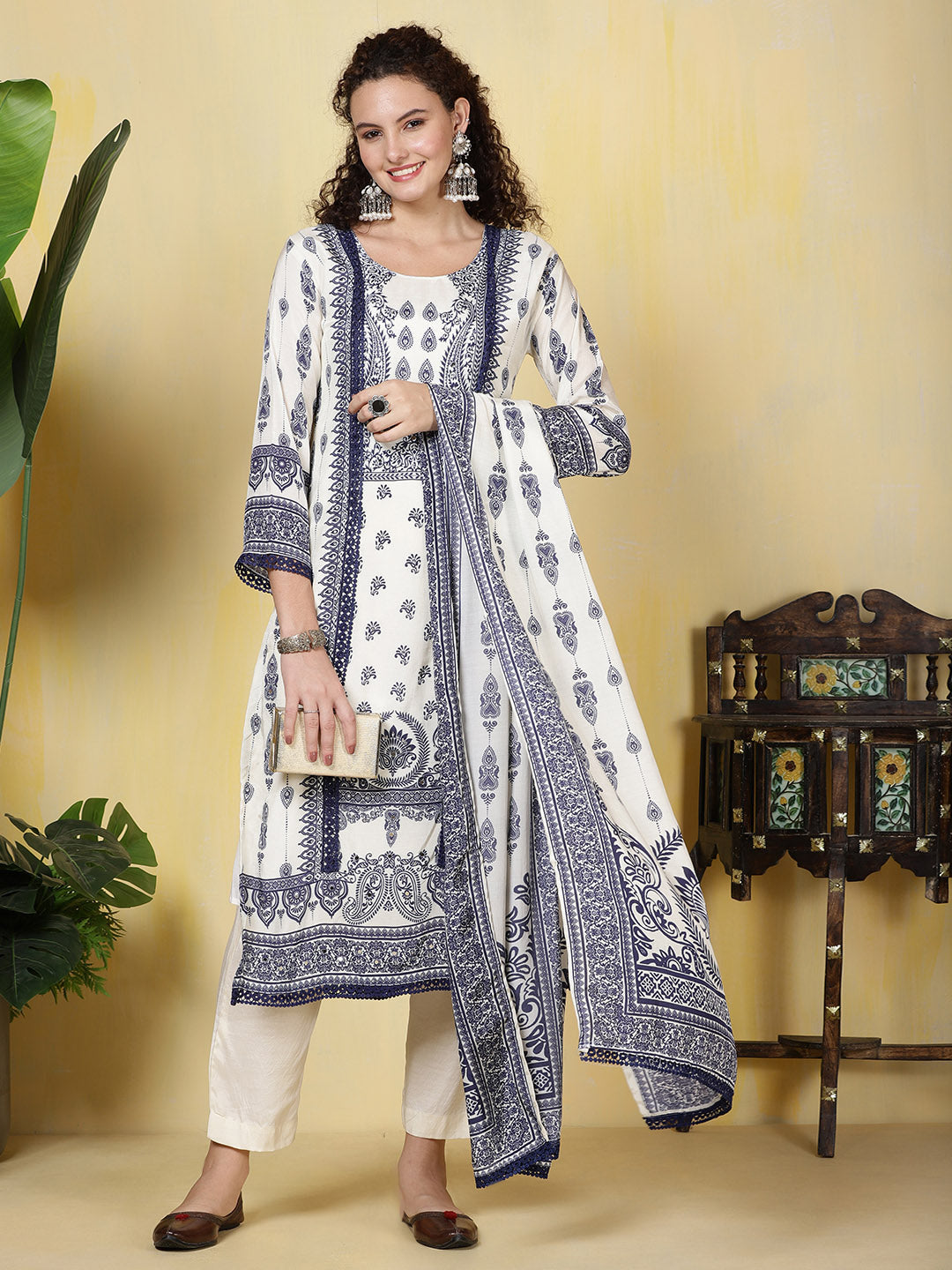 Printed Muslin Kurta With Pants &amp; Dupatta