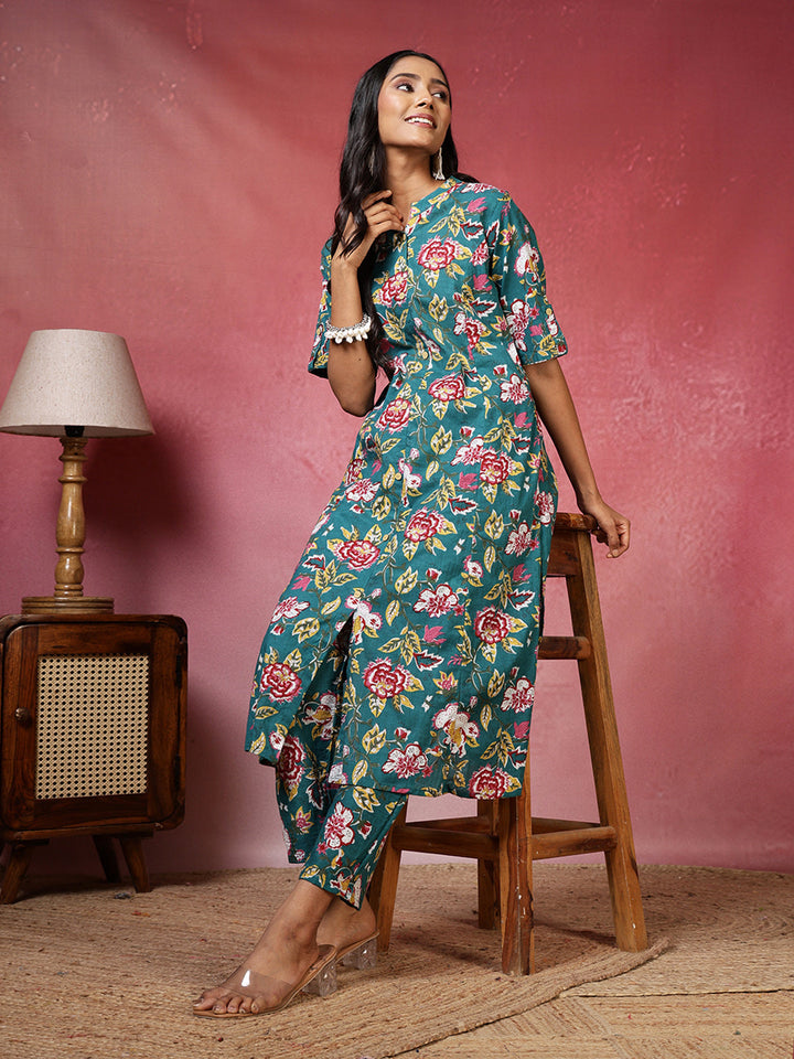 Printed Cotton Blend Kurta With Pants