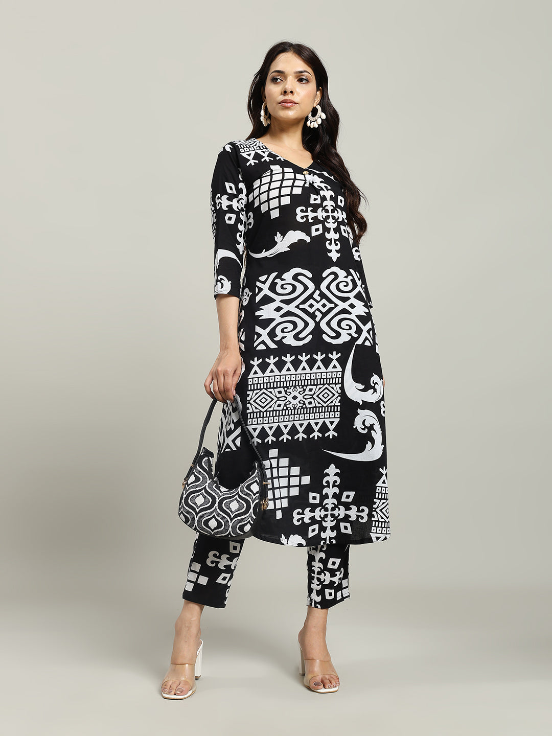 Printed Cotton Blend Kurta With Pants