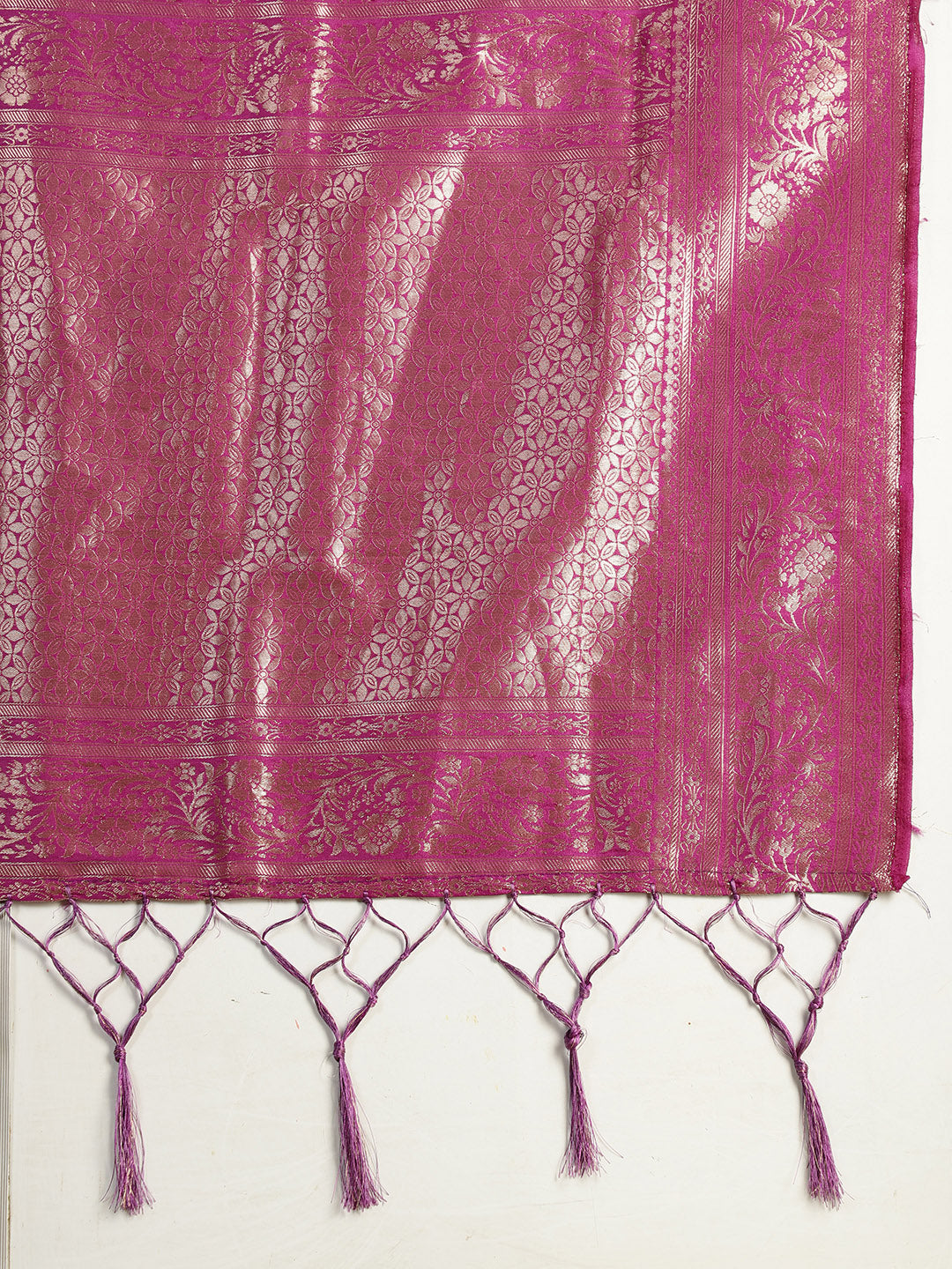 Zaari Jaal Crepe Saree