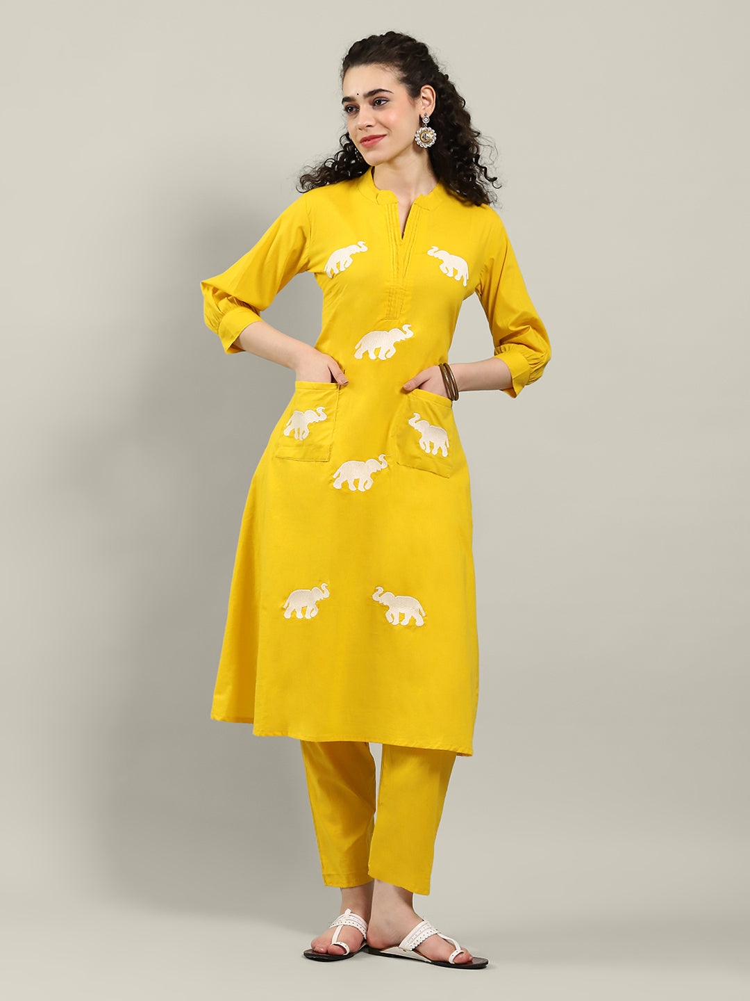 Printed Cotton Blend Kurta With Pants