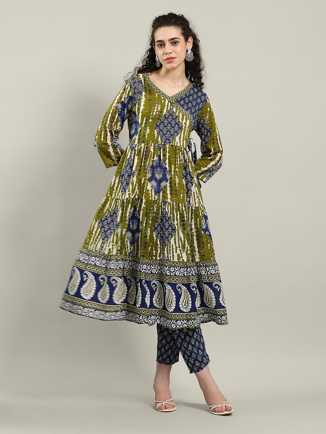 Printed Cotton Blend Kurta & Pants