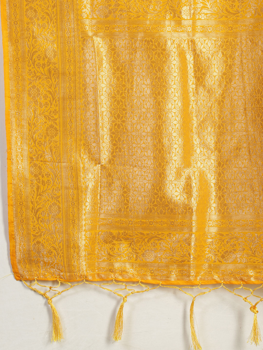 Zaari Jaal Crepe Saree
