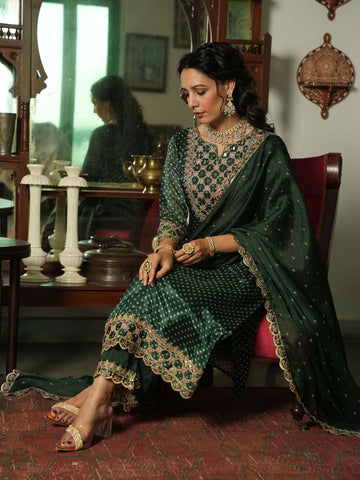 Neck Embroidered Handloom Kurta With Pants & Dupatta