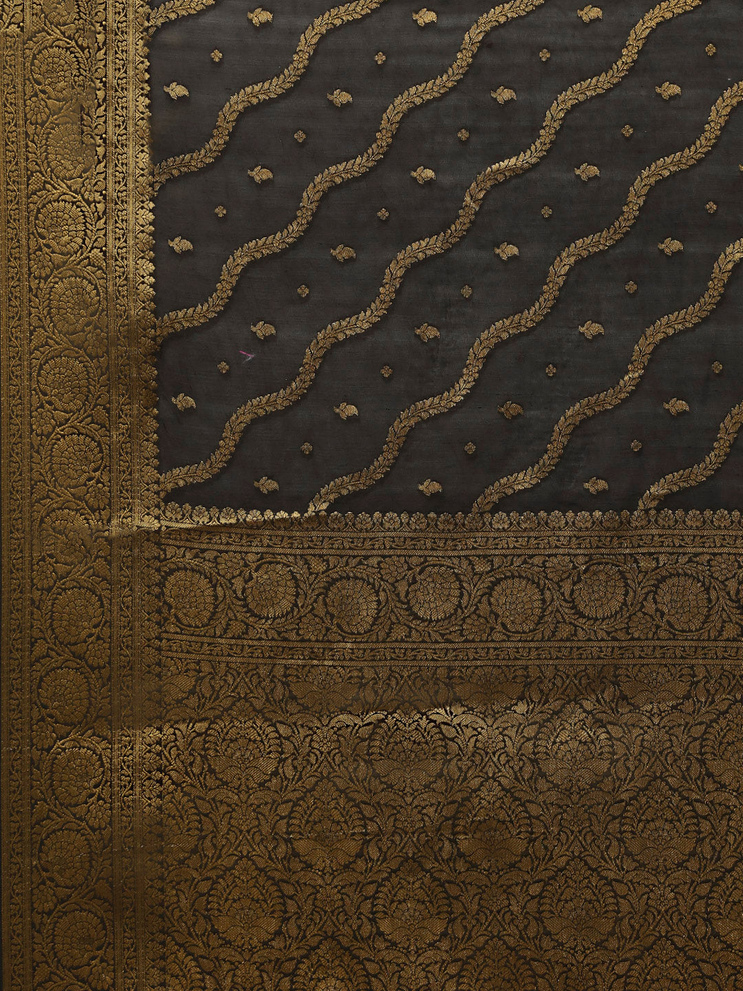 Wovn Border Art Silk Saree
