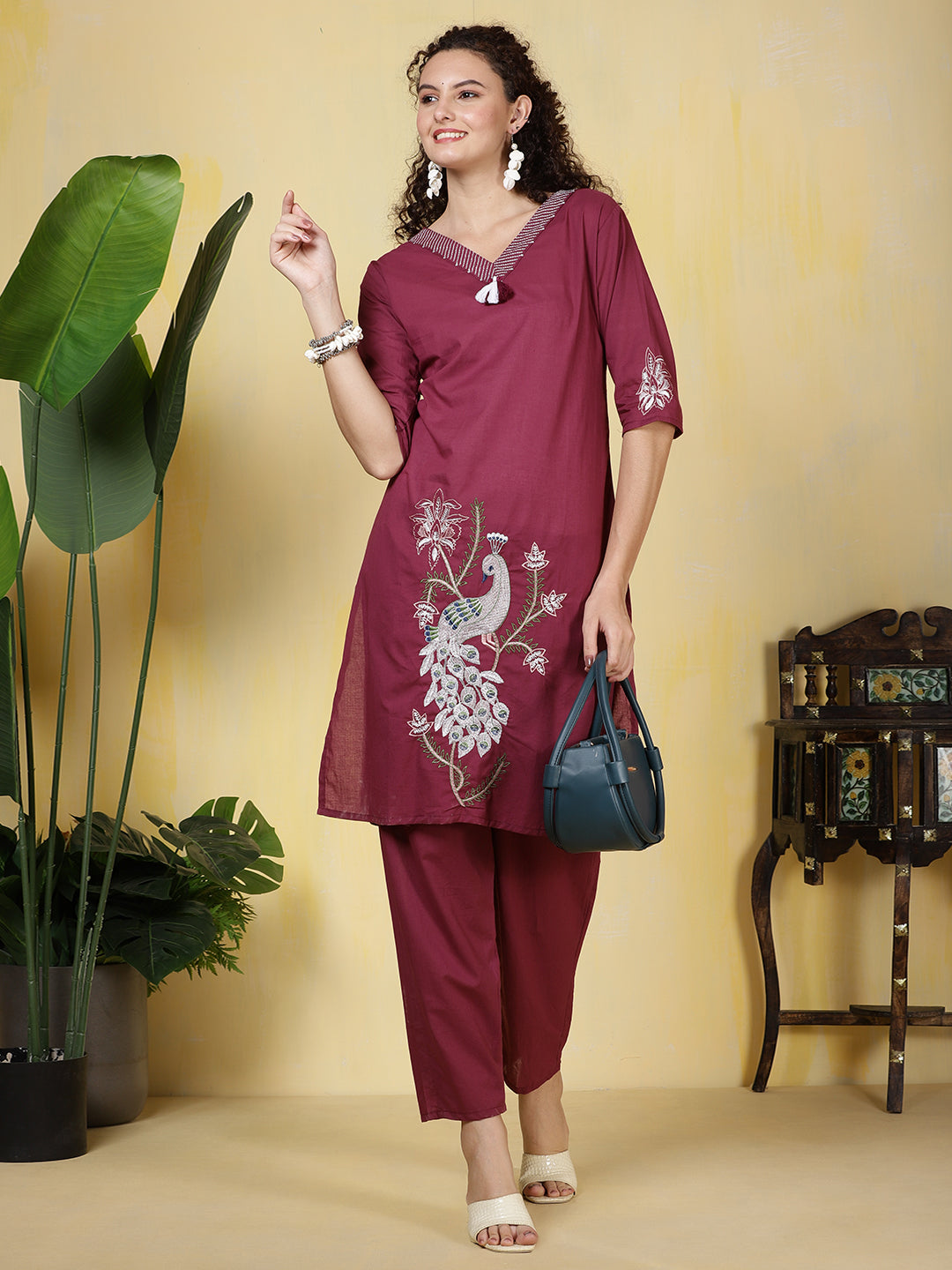 Printed Cotton Blend Kurta With Pants