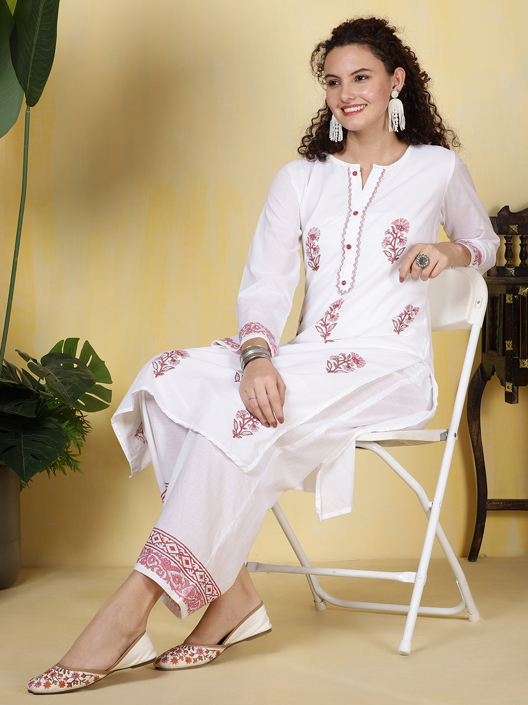 Printed Cotton Blend Kurta With Pants