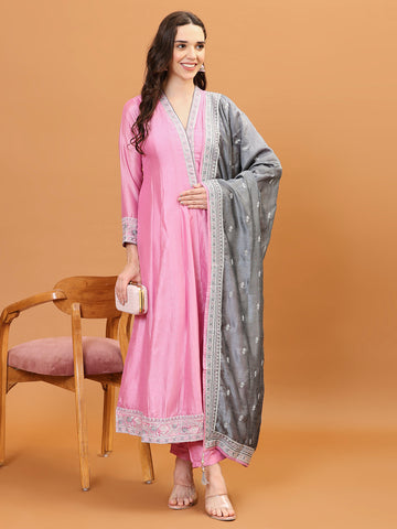 Resham Zari Embroidered Handloom Kurta With Pants & Dupatta