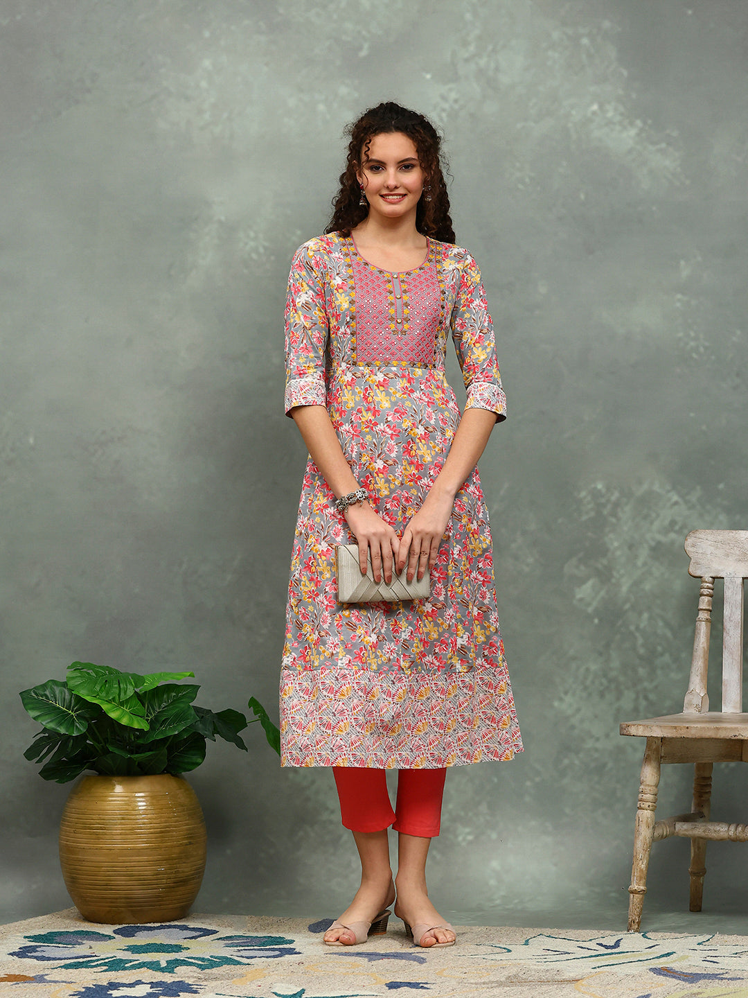 Yoke Embroidered Cotton Blend Kurta