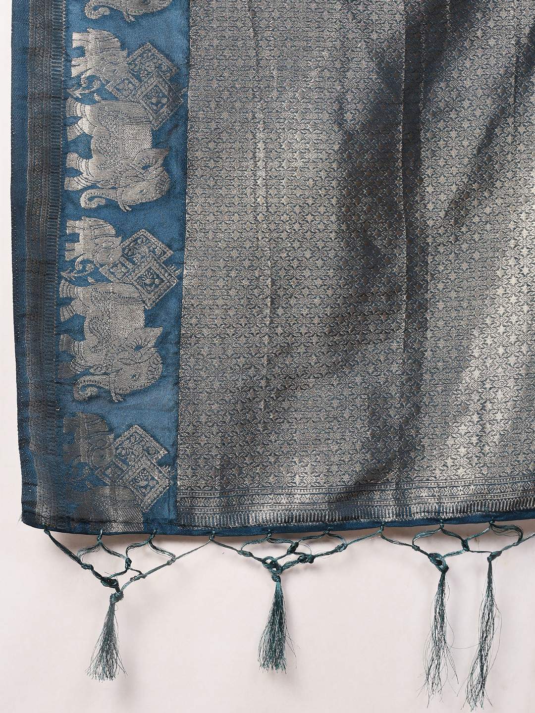 Plain Crepe Saree