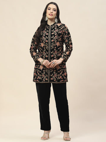 Zari Jaal Embroidery Velvet Short Kurta With Pants