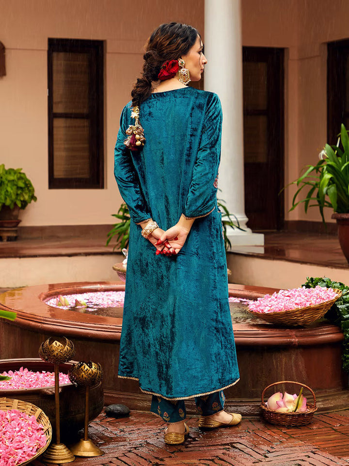 Embroidered Velvet Kurta With Pants &amp; Dupatta