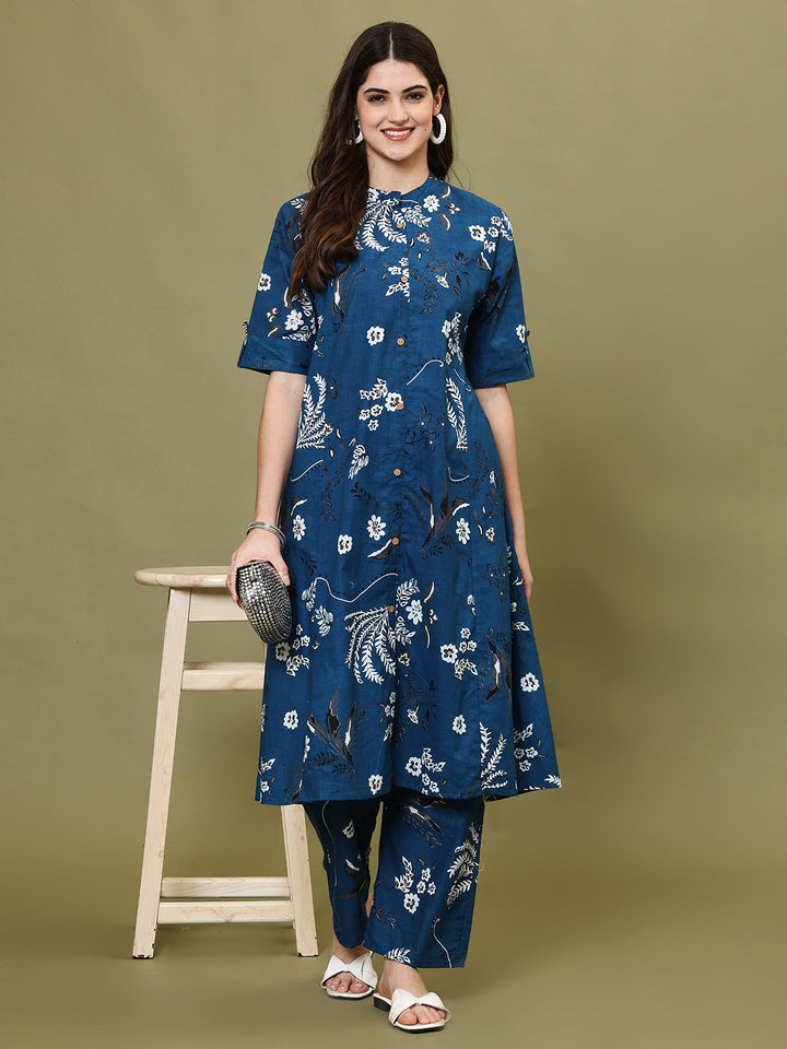 Digital Printed Cotton Blend Kurta With Pants