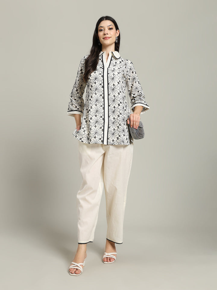 Thread Embroidery Cotton Blend Kurta With Pants