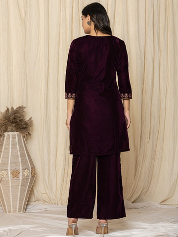 Zari Neck Embroidered Velvet Kurta With Pants