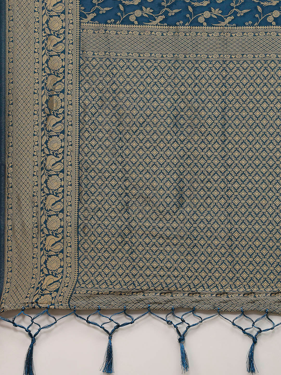 Zaari Jaal Crepe Saree