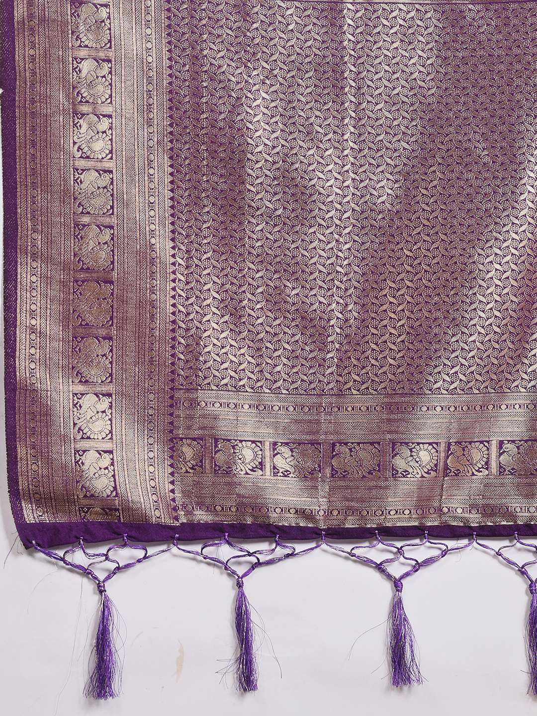 Plain Crepe Saree