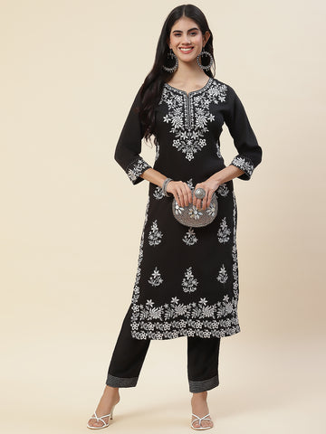 Floral Embroidered Cotton Kurta With Pants