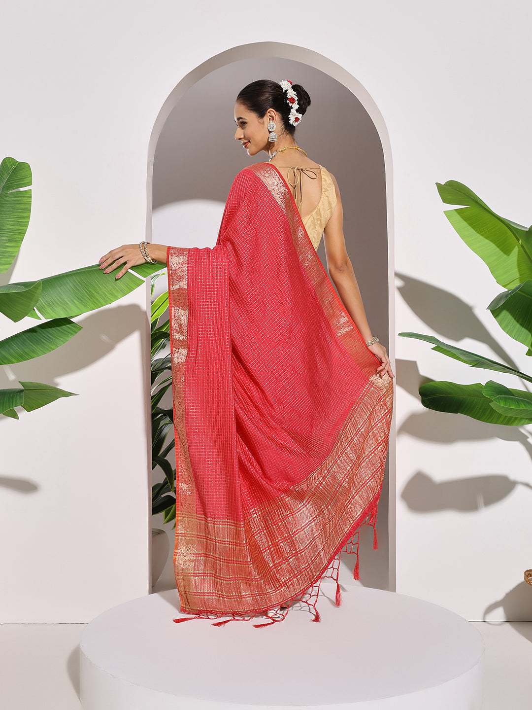Zaari Jaal Tussar Saree