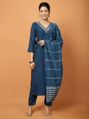 Plain Muslin Kurta With Pants & Dupatta