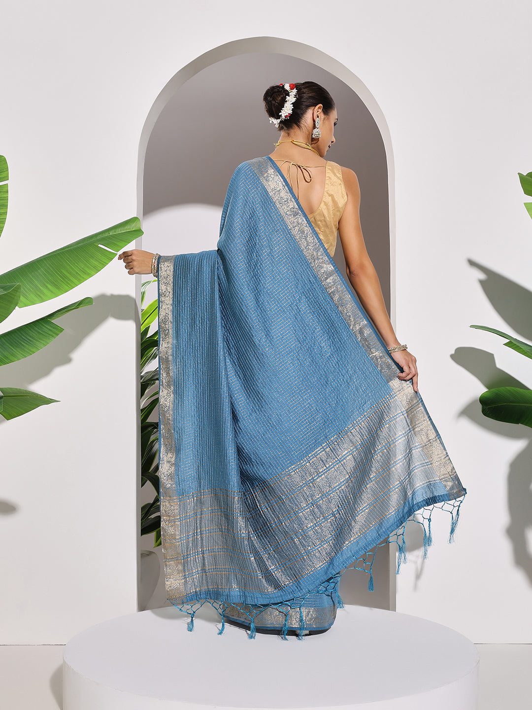 Zaari Jaal Tussar Saree