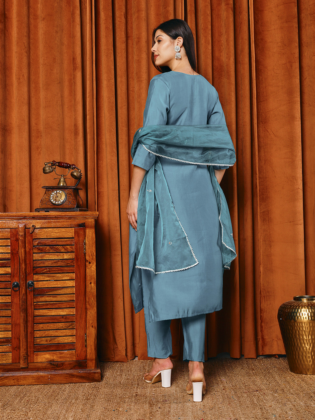 Embroidered Muslin Kurta With Pants & Dupatta