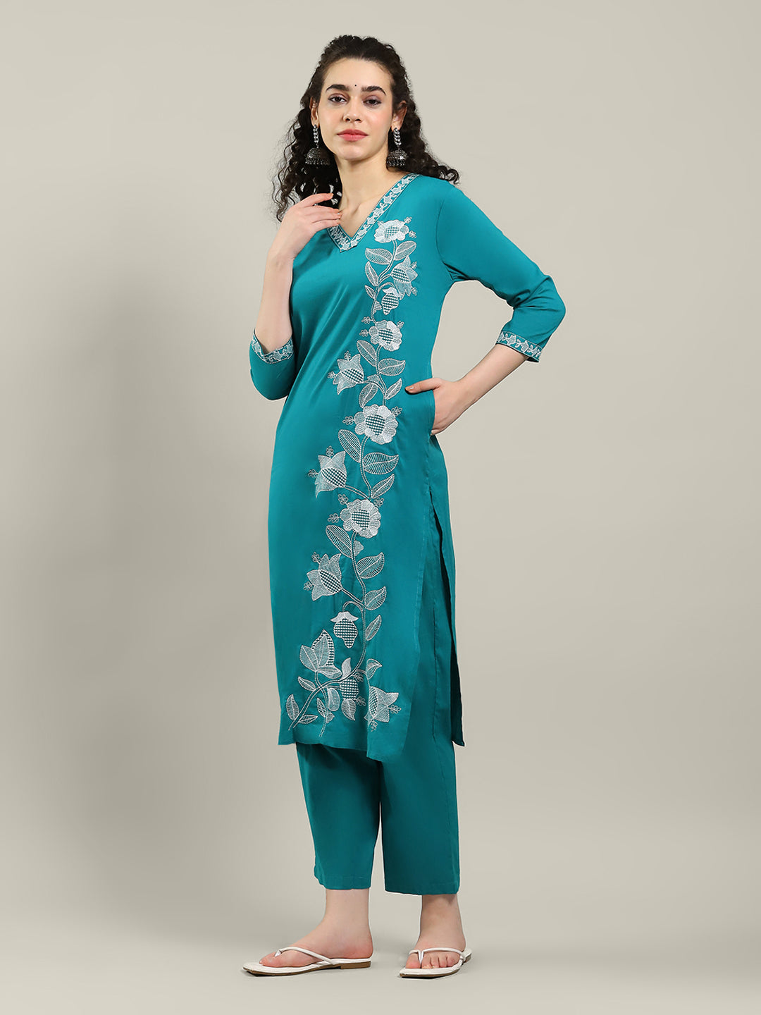 Embroidered Cotton Blend Kurta With Pants