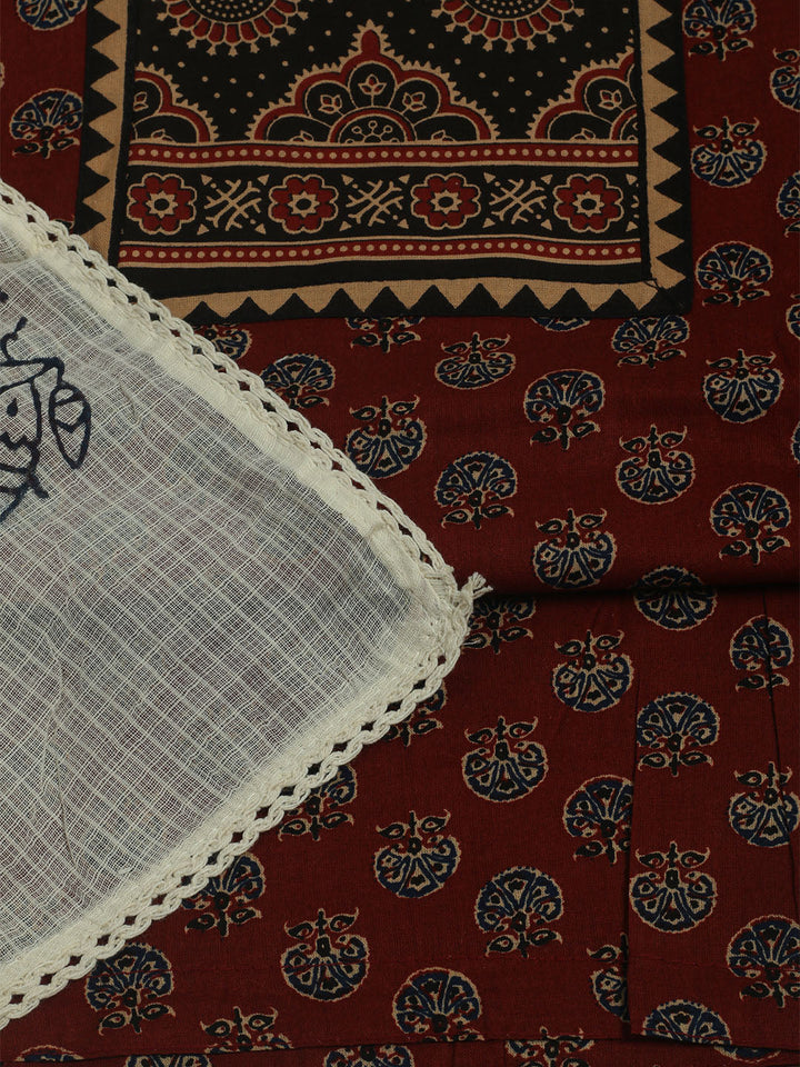 Printed Cotton Unstitched Suits Printed Suit With Pant &amp; Dupatta