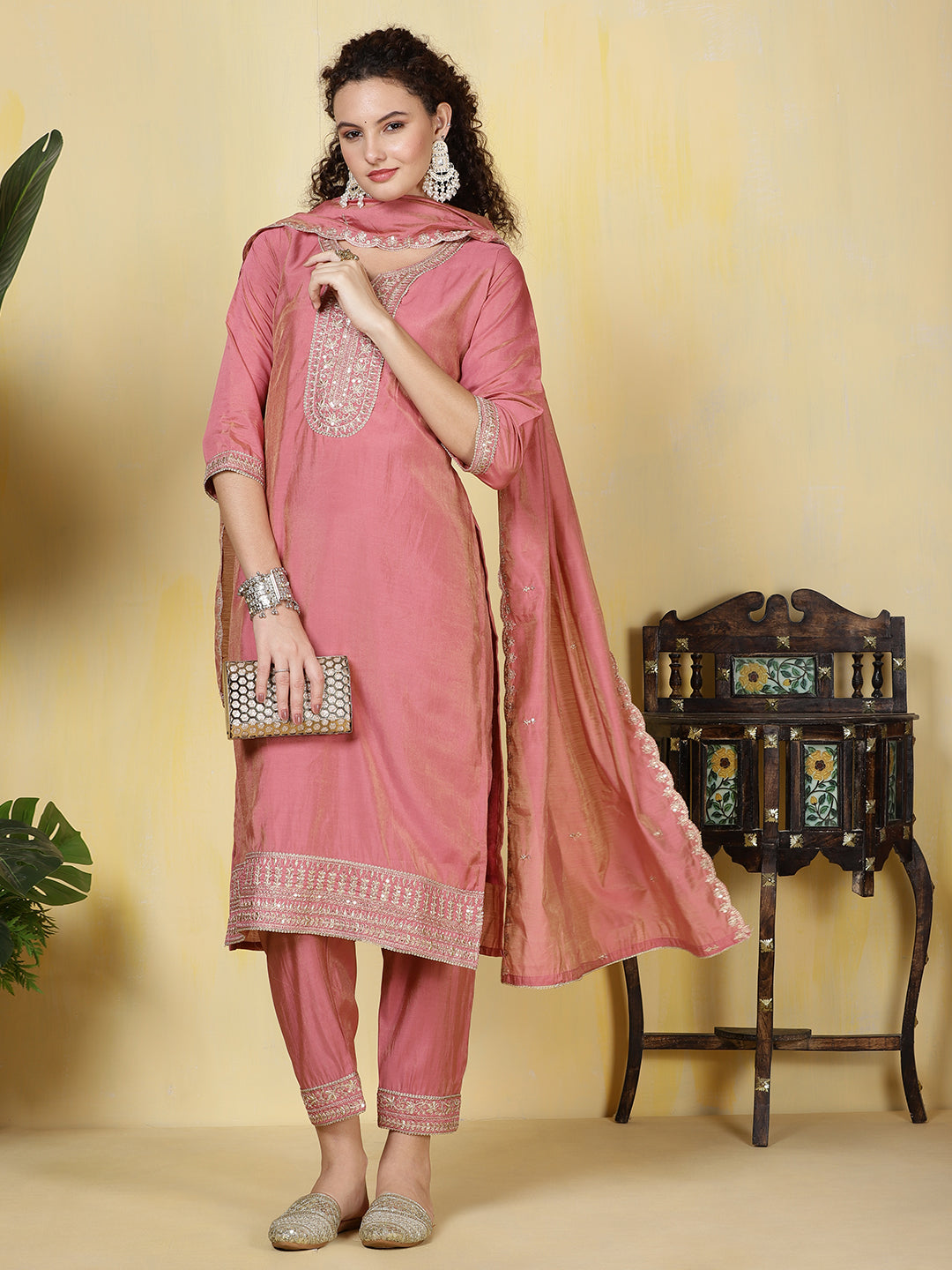 Neck Zari Embroidered Chanderi Kurta With Pants & Dupatta