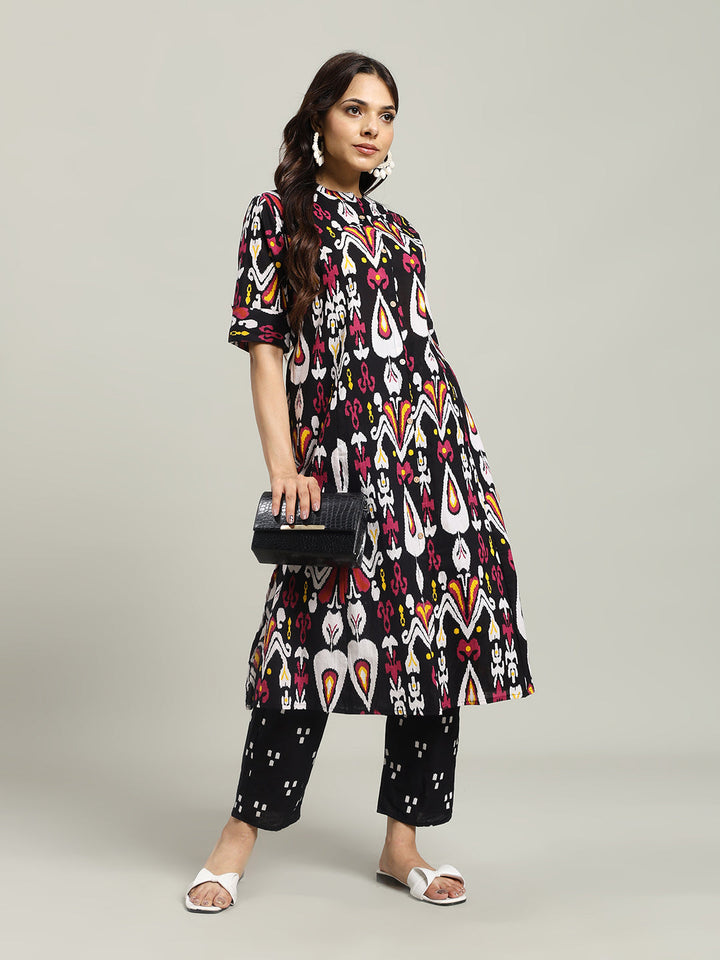 Printed Cotton Blend Kurta With Pants