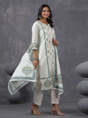 Digital Floral Printed Cotton Blend Kurta With Pants & Dupatta