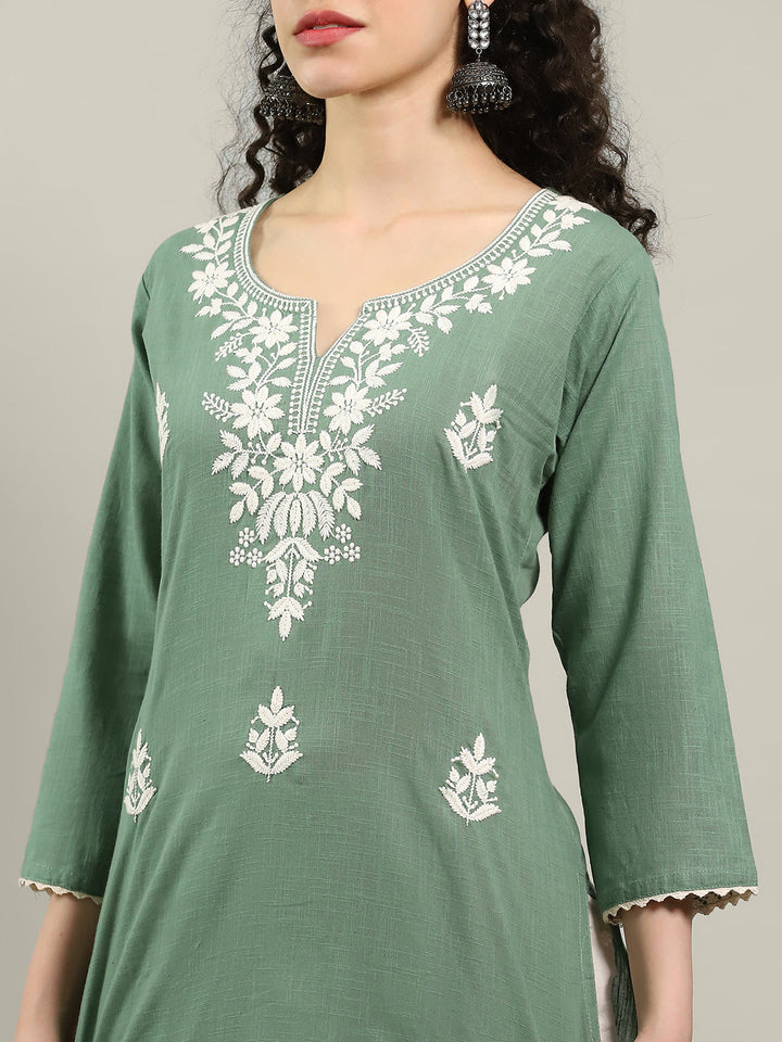 Neck Embroidered Cotton Blend Kurta With Pants