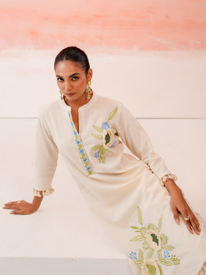 Cream Cotton Blend Printed Straight Kurta With Pant