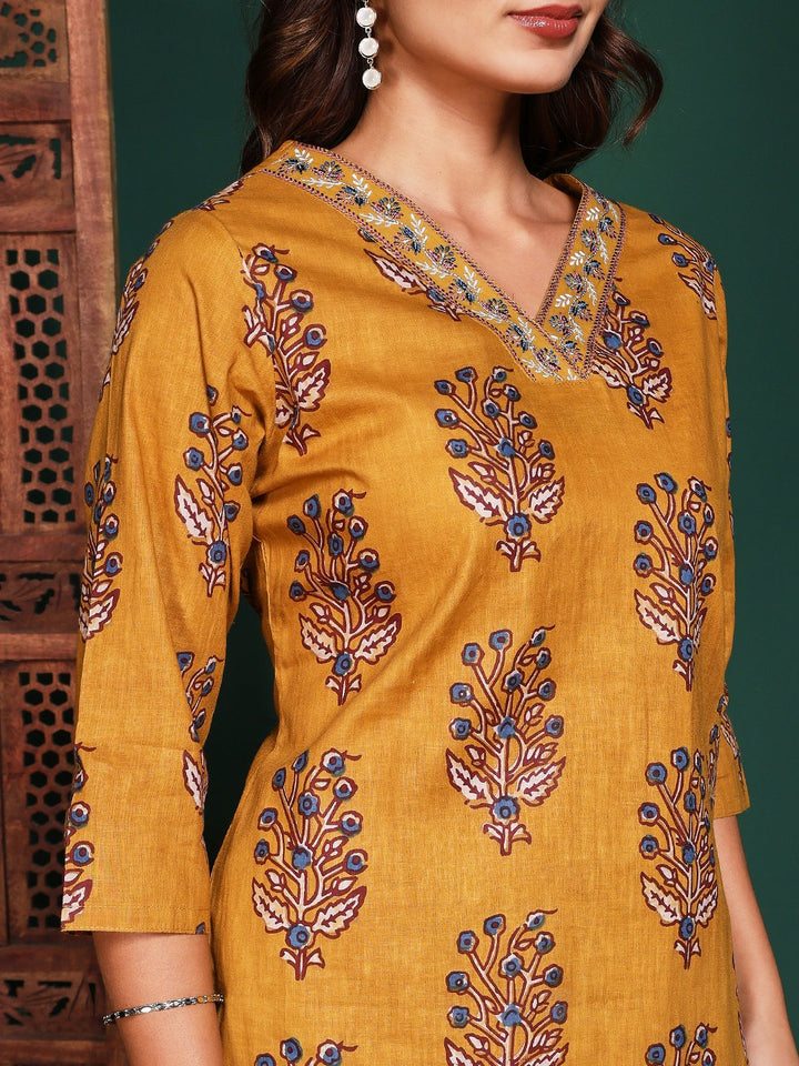 Floral Printed Cotton Blend Kurta With Pant &amp; Dupatta