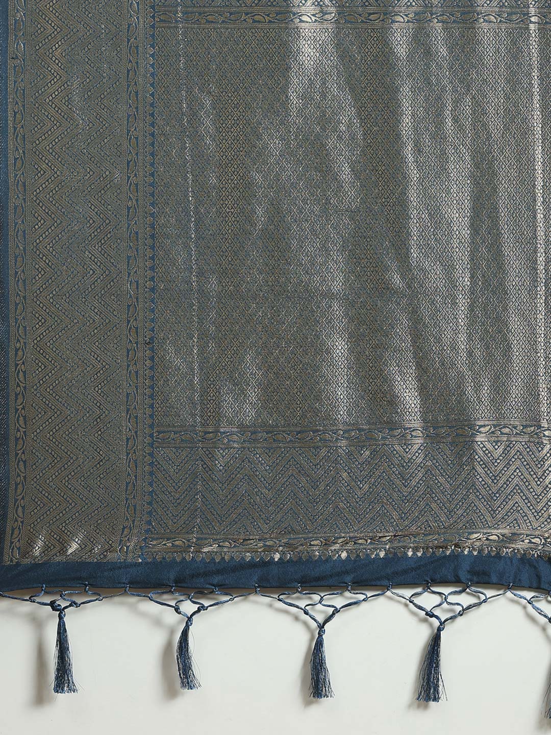 Plain Crepe Saree