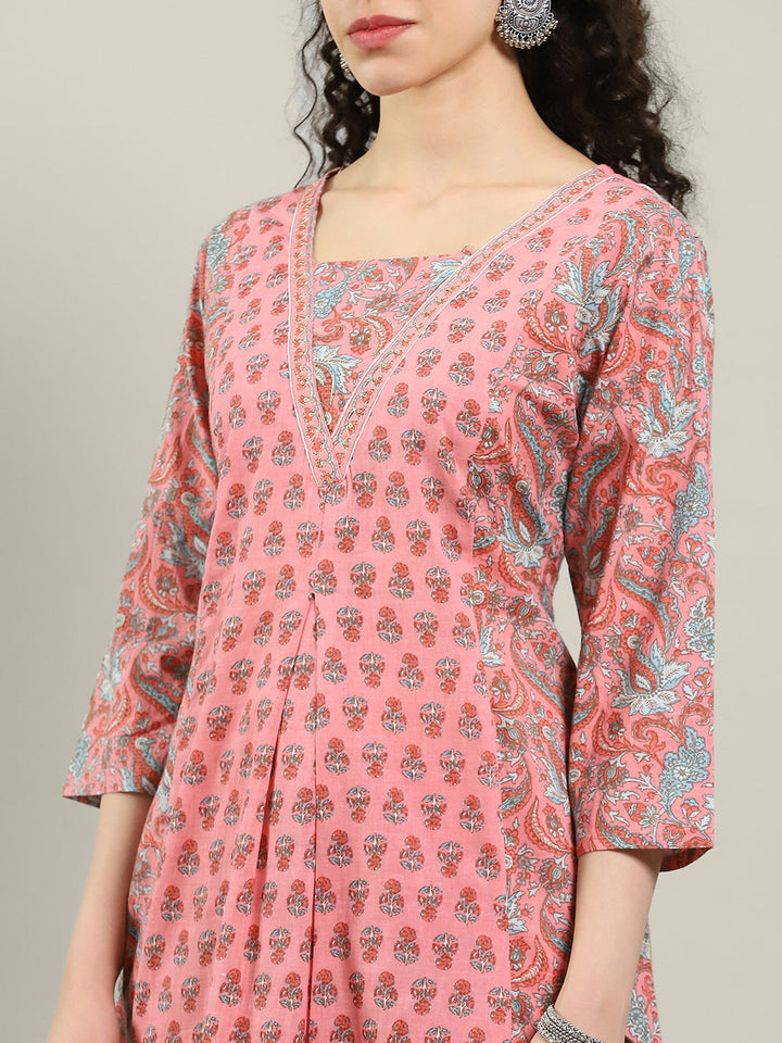 Printed Cotton Blend Kurta &amp; Pants