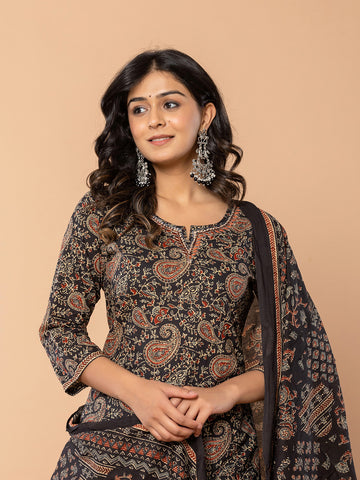 Paisley Printed Cotton Blend Kurta With Pants & Dupatta