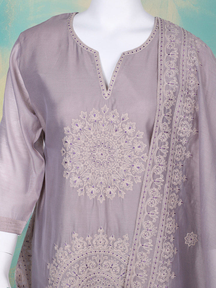 Embroidered Chanderi Kurta With Pants &amp; Dupatta