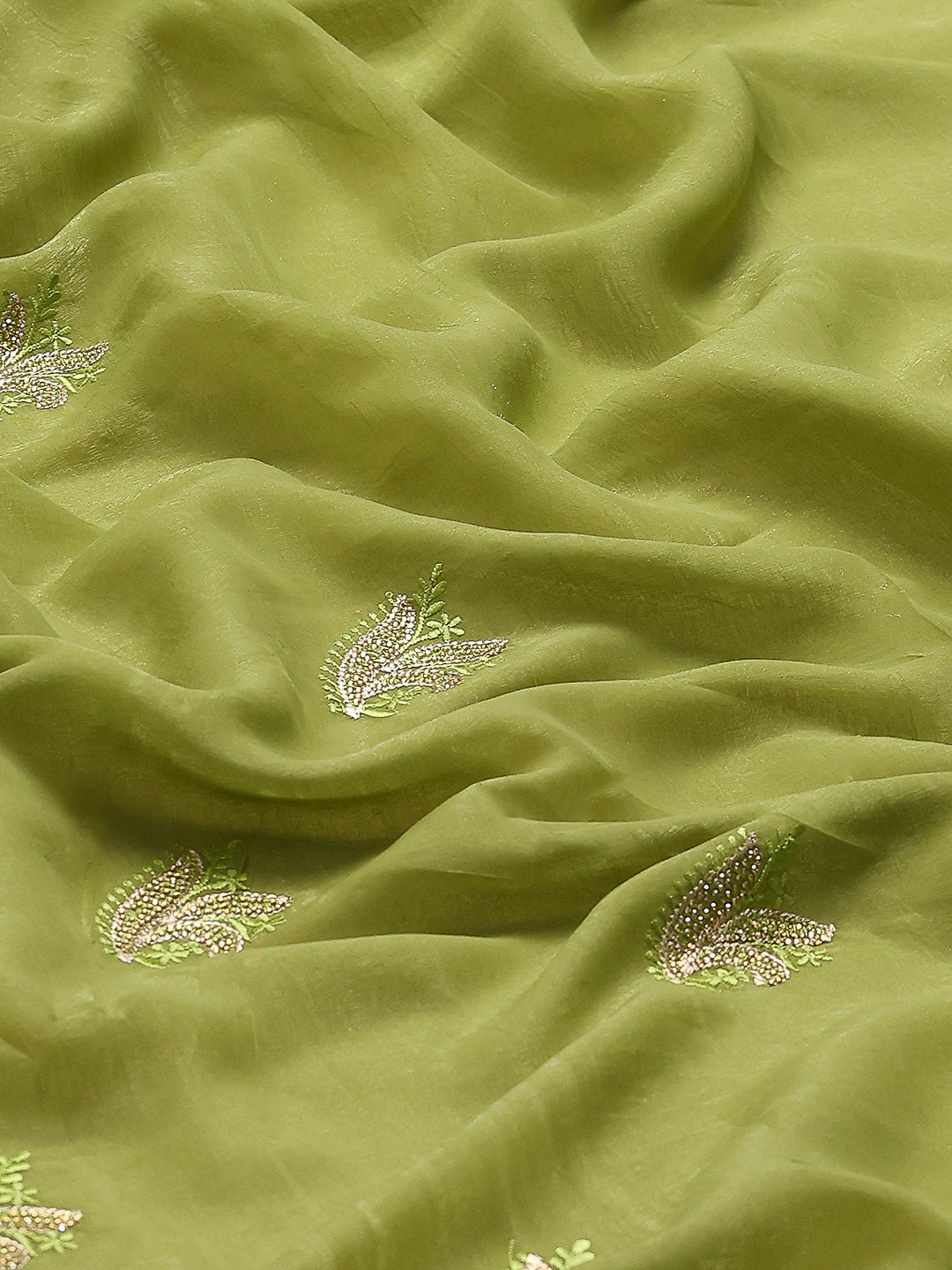 Thread Embroidered Chiffon Saree