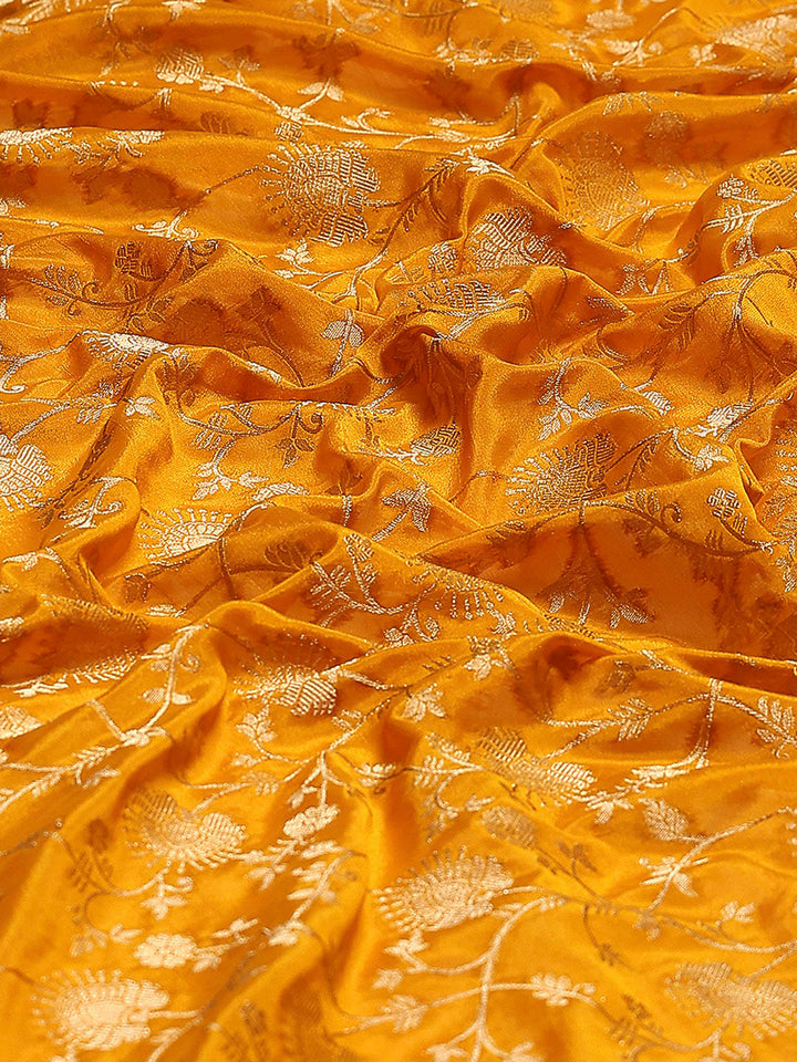 Plain Crepe Saree
