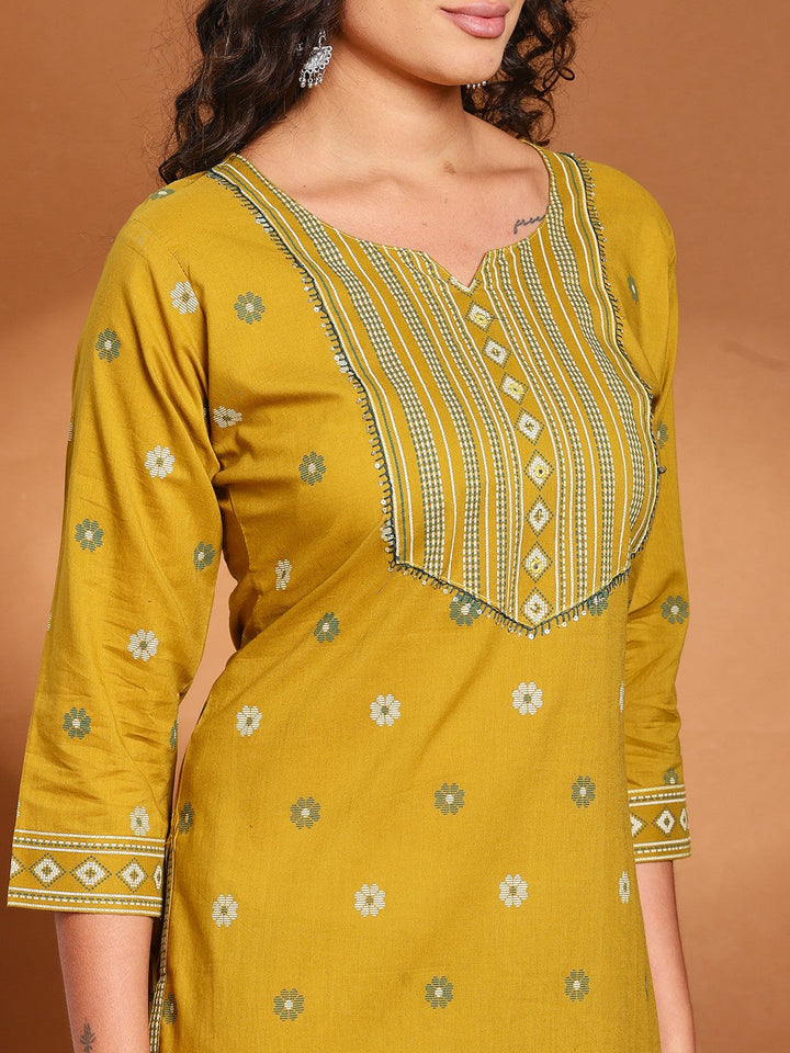 Printed Cotton Blend Kurta With Pant