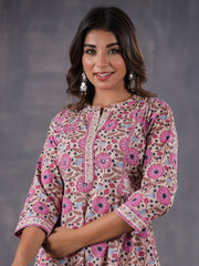 Floral Printed Cotton Blend  Kurta With Pants