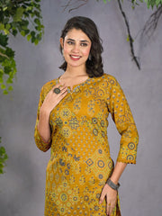 Printed Cotton Blend Kurta With Pants