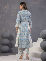 Floral Printed Cotton Blend Kurta With Pants