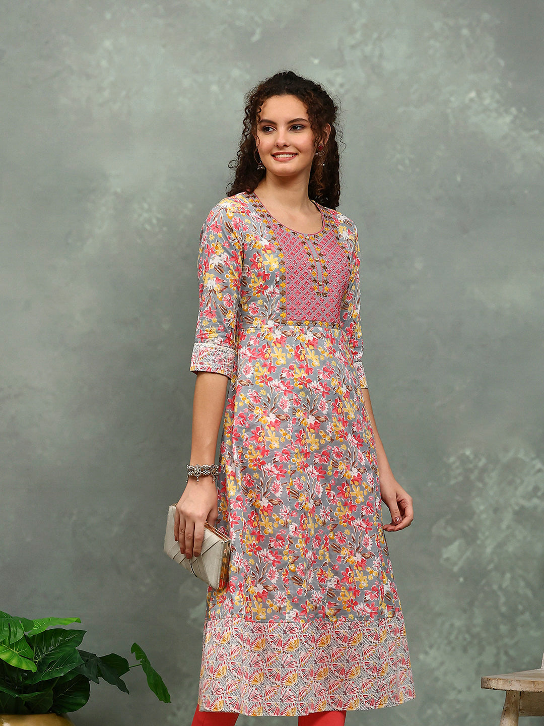 Yoke Embroidered Cotton Blend Kurta