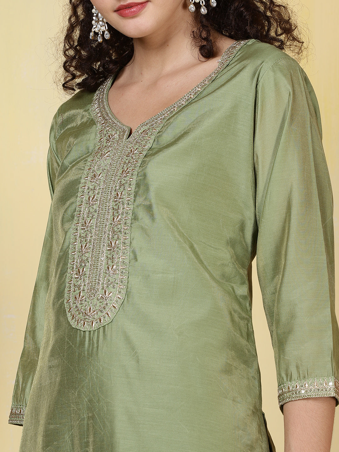 Neck Zari Embroidered Chanderi Kurta With Pants &amp; Dupatta