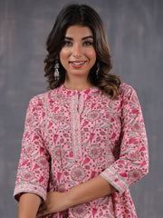 Floral Printed Cotton Blend  Kurta With Pants