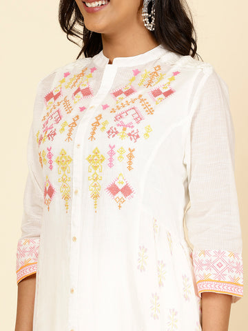 Neck Embroidered Cotton Kurta With Pants