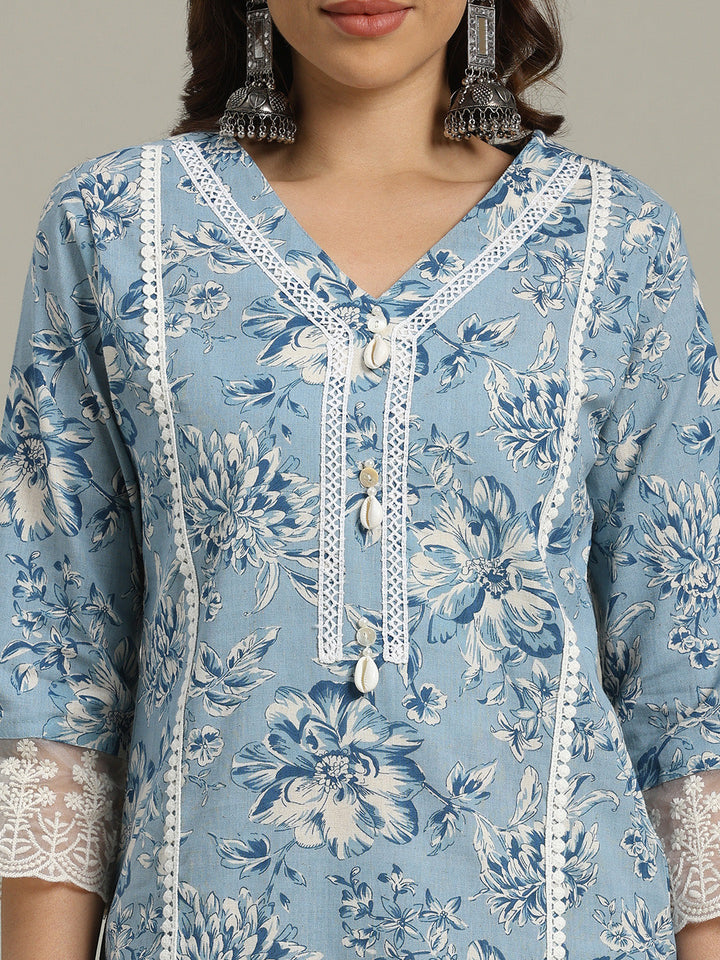 Floral Printed Cotton Blend Kurta With Pants