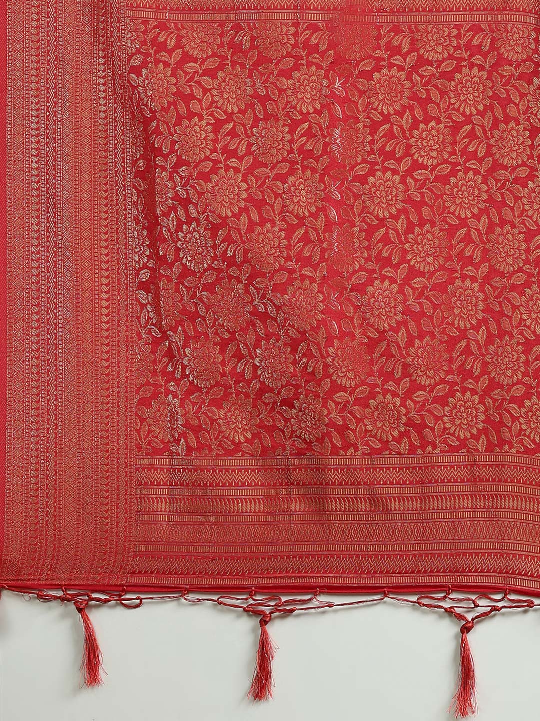 Plain Crepe Saree